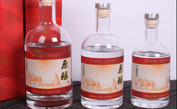 贵州遵义酒瓶贴标机客户成交案例